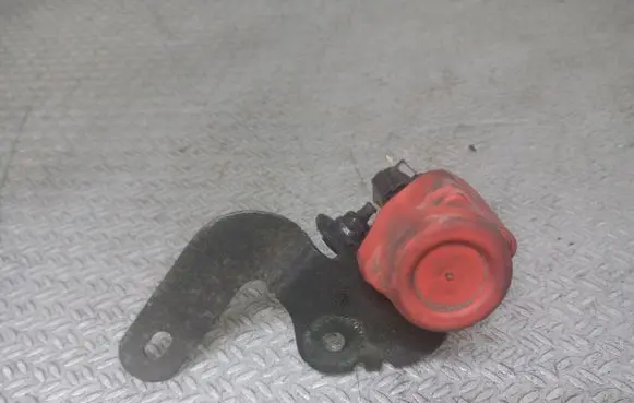 Renault Thalia II Fuel cut-off switch 8200745485