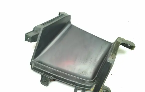 KIA Stinger Brake cooling air channel/duct 86575J5600