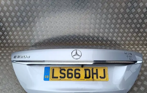 Mercedes-Benz E W213 Tailgate/trunk/boot lid 
