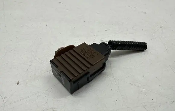 Toyota RAV 4 (XA50) Sensor 8934348010
