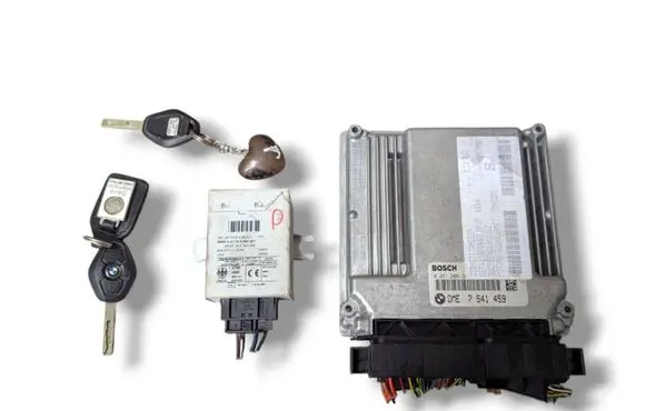 Engine ECU kit and lock set