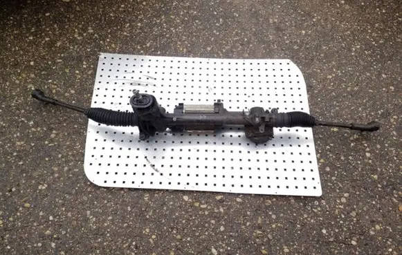 Volkswagen PASSAT B7 Steering rack 1K0909144M