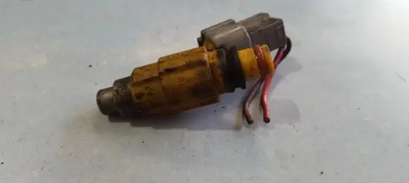 Mitsubishi Galant Fuel injector CDH275 732971M