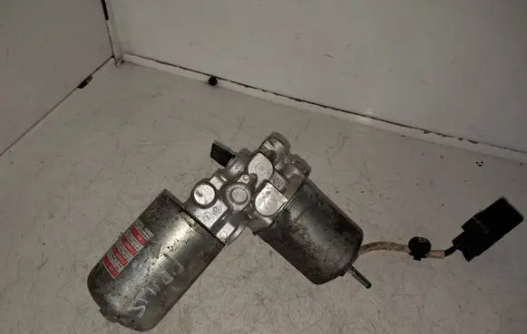 Toyota Prius (XW50) Brake booster 4707047070 512183083
