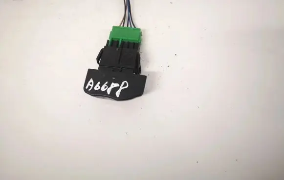 Renault Scenic I Central locking switch button 841242b