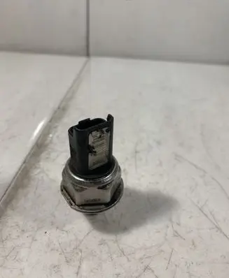 Fuel pressure sensor