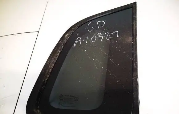 Hyundai Tucson JM Rear side window as3