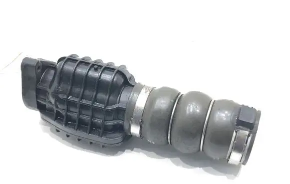 Intercooler hose/pipe