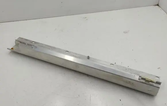 Jaguar XF X250 Front sill trim cover 8X23107B00