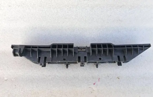 Volkswagen Touareg I Tailgate/trunk/boot lid buffer 7L6864225B