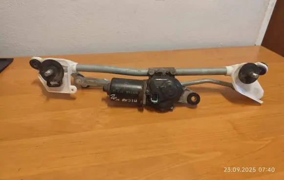 Nissan Micra Front wiper linkage and motor 28810AX700 1155646B