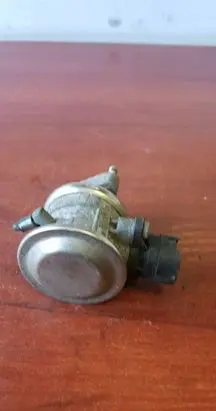 BMW 7 E38 EGR valve 1707619