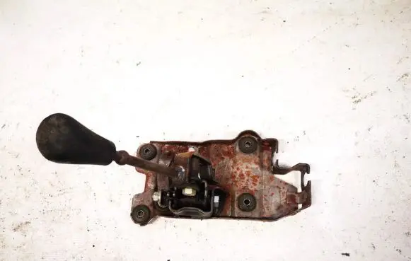 Hyundai Lantra II Gear shifter/selector
