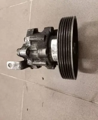 Peugeot Boxer Power steering pump 9805820980
