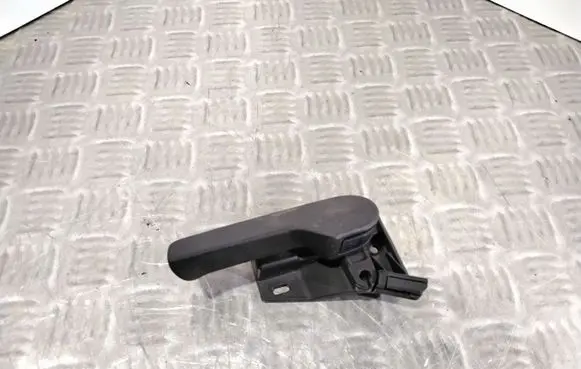 Ford Focus Engine bonnet (hood) release handle 1T1823633