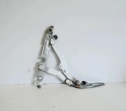 Audi A6 S6 C6 4F Tailgate/trunk/boot hinge 4F5827301D