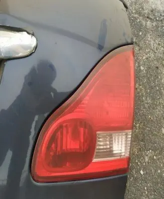 Toyota Avensis Verso Tailgate rear/tail lights