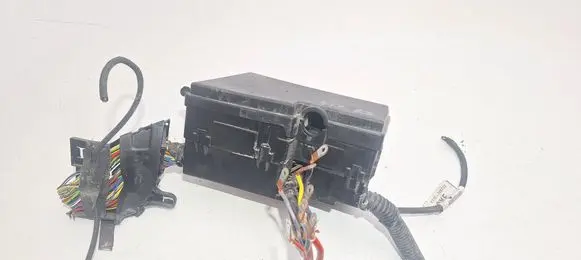 Ford Grand Tourneo Connect Fuse box set AV6T14A067AD E02345500 163935