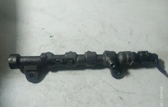 Opel Insignia A Fuel main line pipe 55576177 0445214221