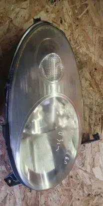 Nissan Micra Headlight/headlamp 26060AX700