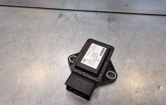 BMW 7 E65 E66 ESP acceleration yaw rate sensor 6777435 0265005285 5016916