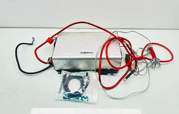 Voltage converter inverter