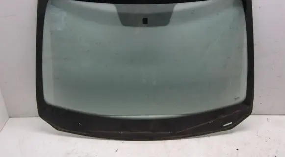 Dacia Duster II Front windscreen/windshield window 