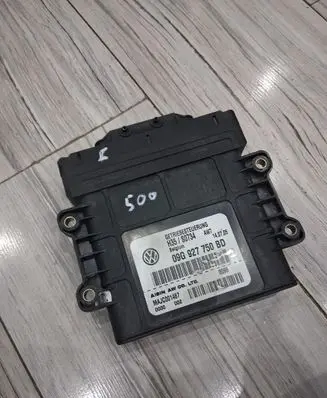 Volkswagen Golf Plus Gearbox control unit/module 09g927750BD