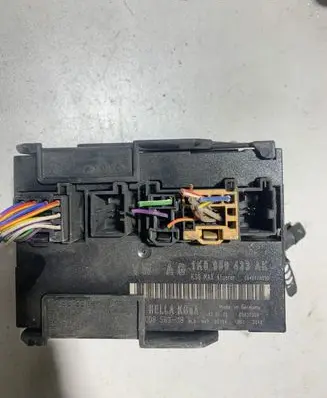 Volkswagen PASSAT B6 Comfort/convenience module 304017H030 1K0959433AK 08583