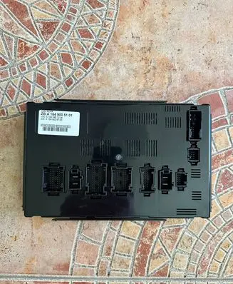 Mercedes-Benz ML W164 SAM control unit A1649005101 A1645457206 A1649025700