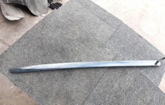 Peugeot 5008 II Windshield trim 9810111980