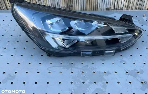 Ford Focus Headlight/headlamp MX7B-13E014-EB