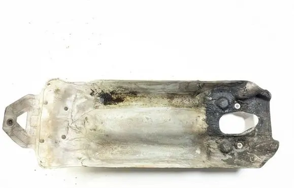 BMW 5 F10 F11 Heat shield in engine bay 7577001