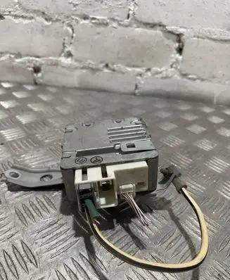 Toyota Avensis T250 Power steering control unit/module 8965005020