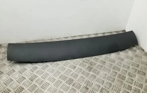 Volkswagen Tiguan Tailgate/trunk upper cover trim 5N0867707B
