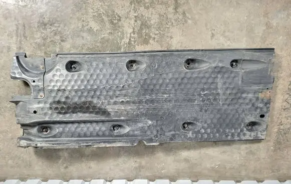 Volkswagen PASSAT CC Side bottom protection 