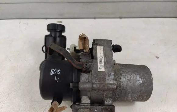 Peugeot 508 RXH Power steering pump 9676154280