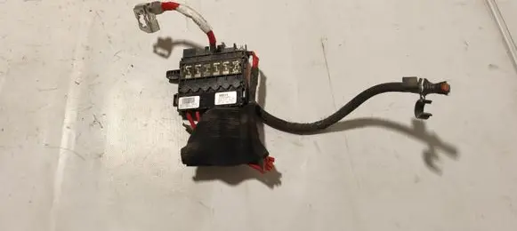 Renault Megane IV Fuse module 241148785R 243860944R