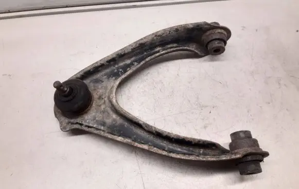 Honda CR-V Front upper control arm/wishbone 