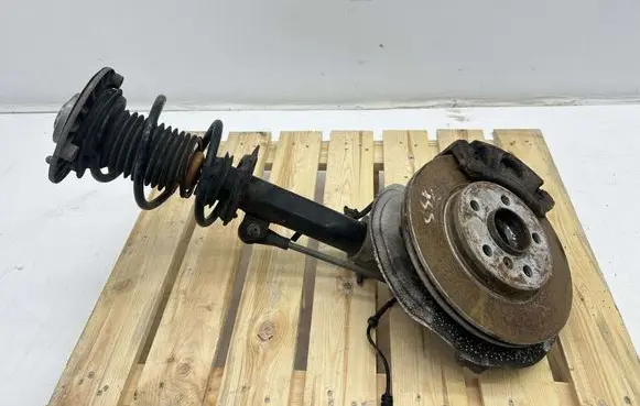 Mini One - Cooper F56 F55 Front wheel hub spindle knuckle 6876644