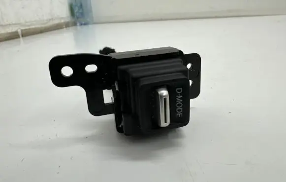 Nissan Qashqai J12 Other switches/knobs/shifts 969ZL6UN0A
