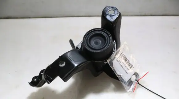 Toyota Yaris Cross Engine mount vacuum valve 