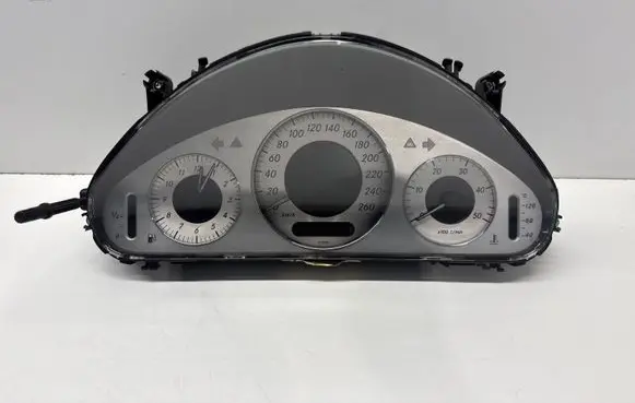 Mercedes-Benz E W211 Speedometer (instrument cluster) A2115403611 110080004027