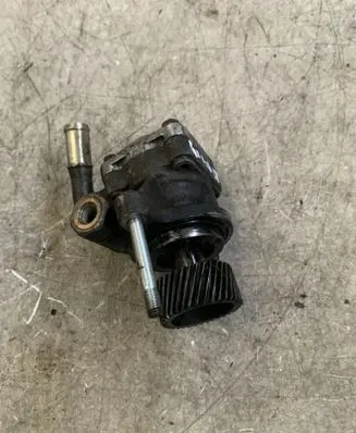 Ford Ranger Power steering pump UR56A