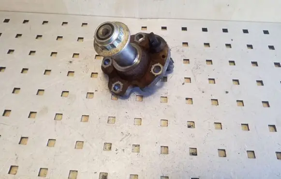 Skoda Octavia Mk1 (1U) Stub axle 