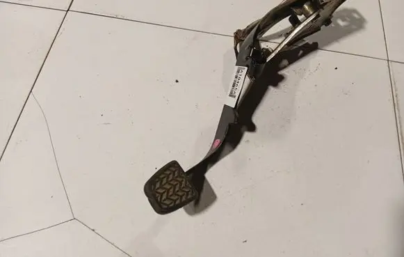 Toyota Corolla E120 E130 Brake pedal 