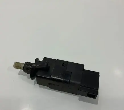 Mercedes-Benz E W211 Brake pedal sensor switch 0015454009