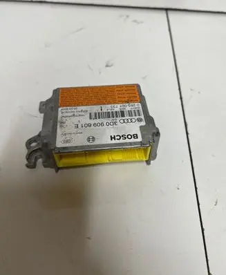 Volkswagen Touareg I Airbag control unit/module 3D0909601E 0285001733