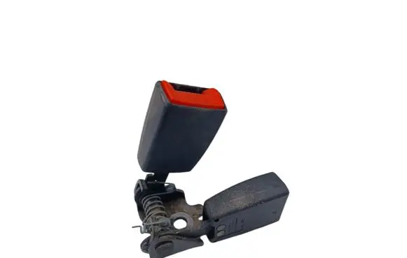 Land Rover Freelander 2 - LR2 Middle seatbelt buckle (rear) 