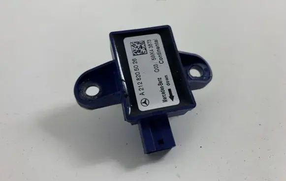 Mercedes-Benz E W212 Airbag deployment crash/impact sensor A2128205026